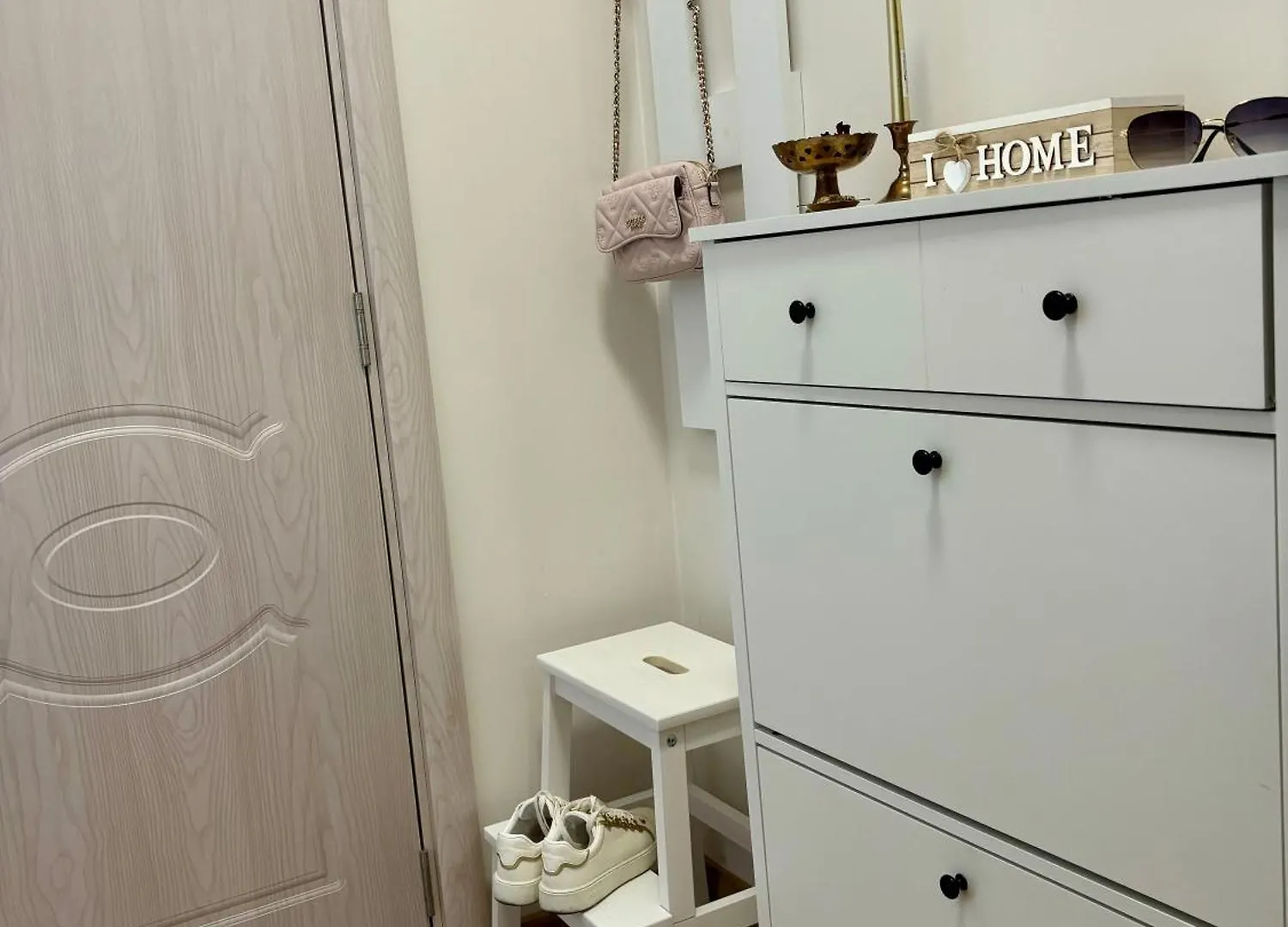 בורגאס Triumph Apartment